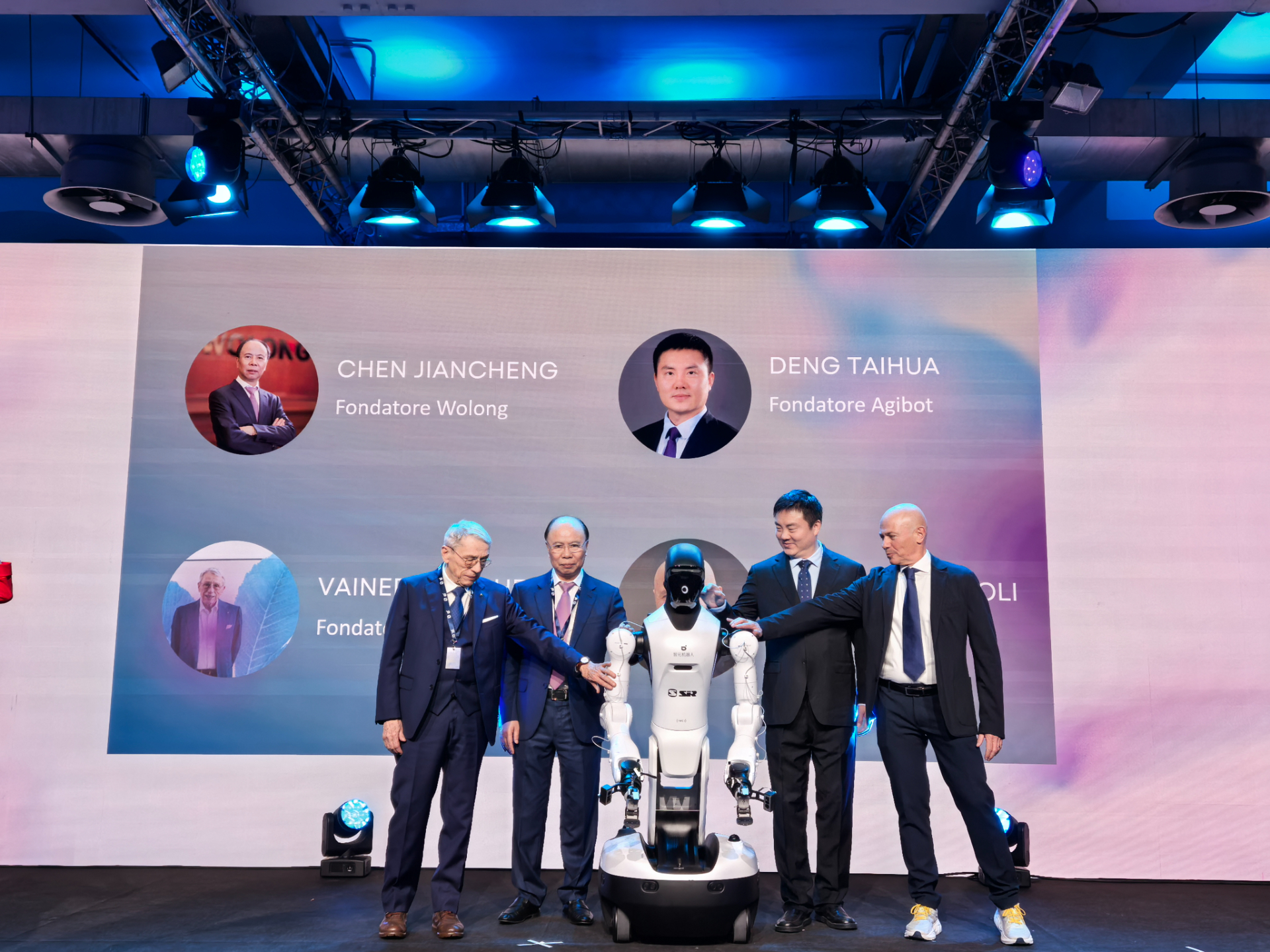 milan.com米兰在意大利举办欧洲首场发布会，加速出海进程